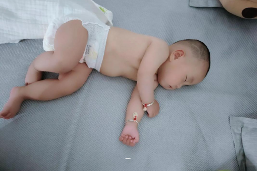 钟祥宝宝脚心出汗怎么回事